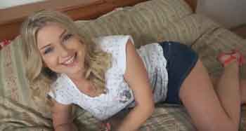 hot girls dating in Fenton